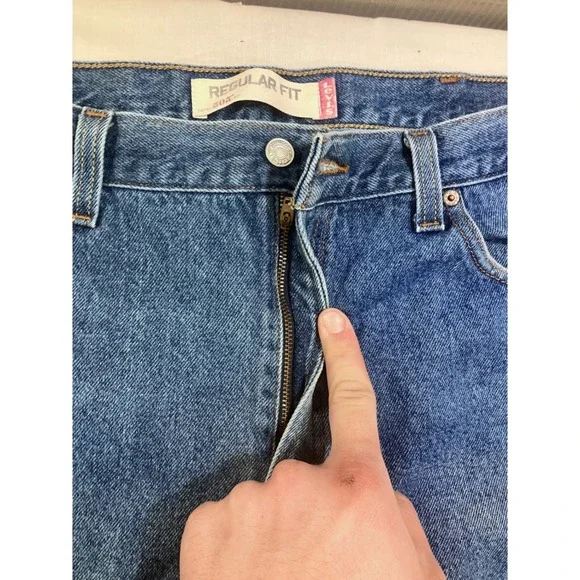 Levis 505 Regular Fit Straight Leg Blue Denim Jeans Mens 40x30 Medium Wash - Picture 2 of 7